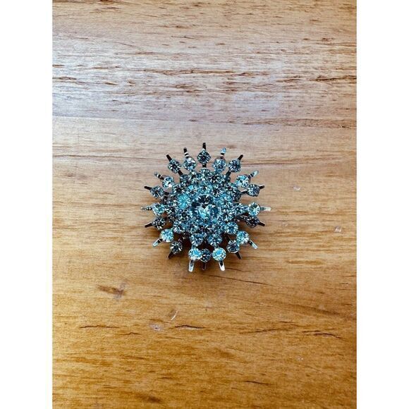 VTG Faceted Rhinestone Brooch Pin‎ Statement Silver Tone Star Burst Atomic Style - Picture 7 of 12